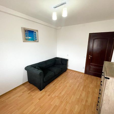 National Arena Mega Mall Elana Apartment Bukarest Exterior foto